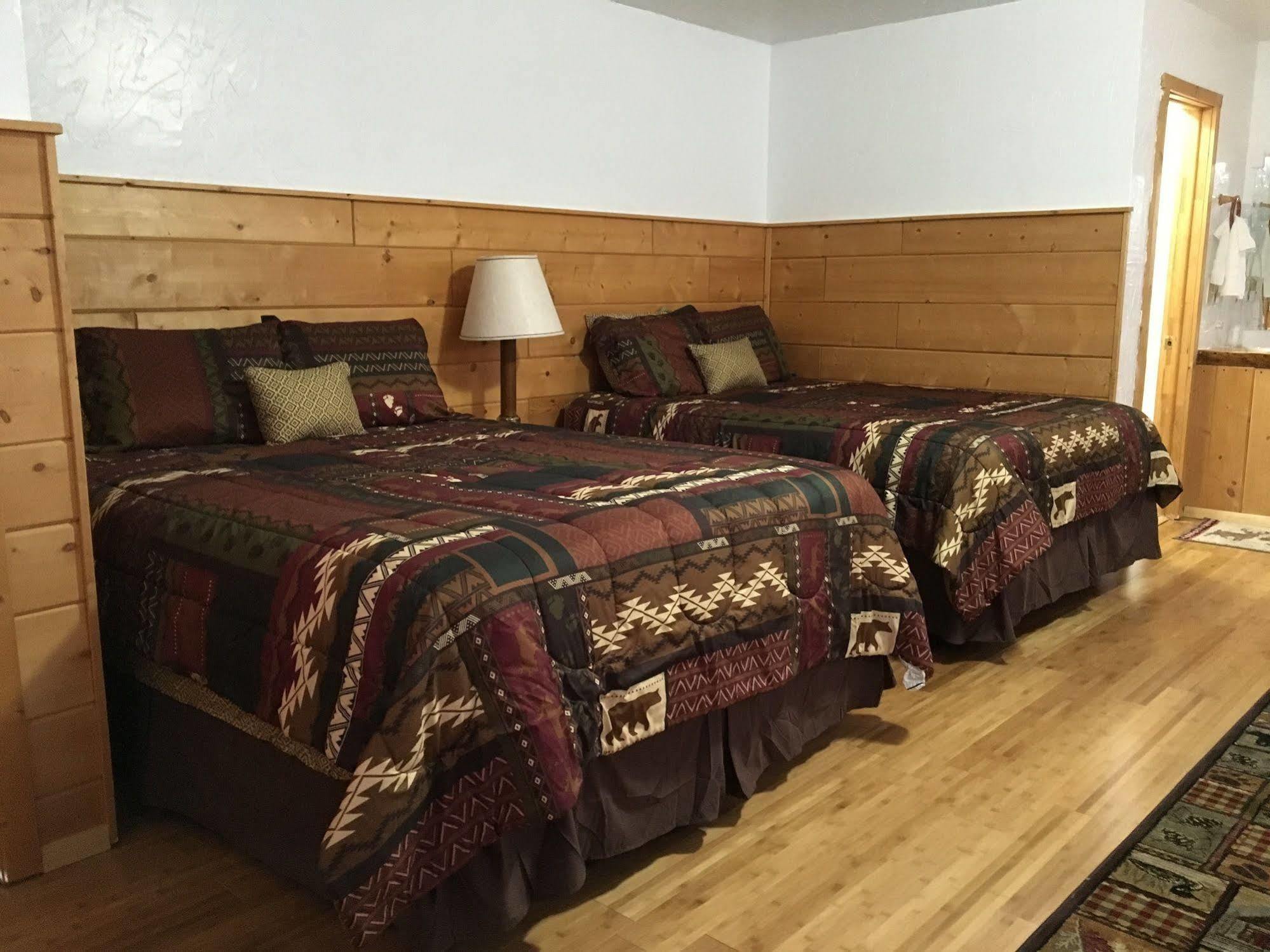 Chinook Winds Motel Dubois Eksteriør bilde