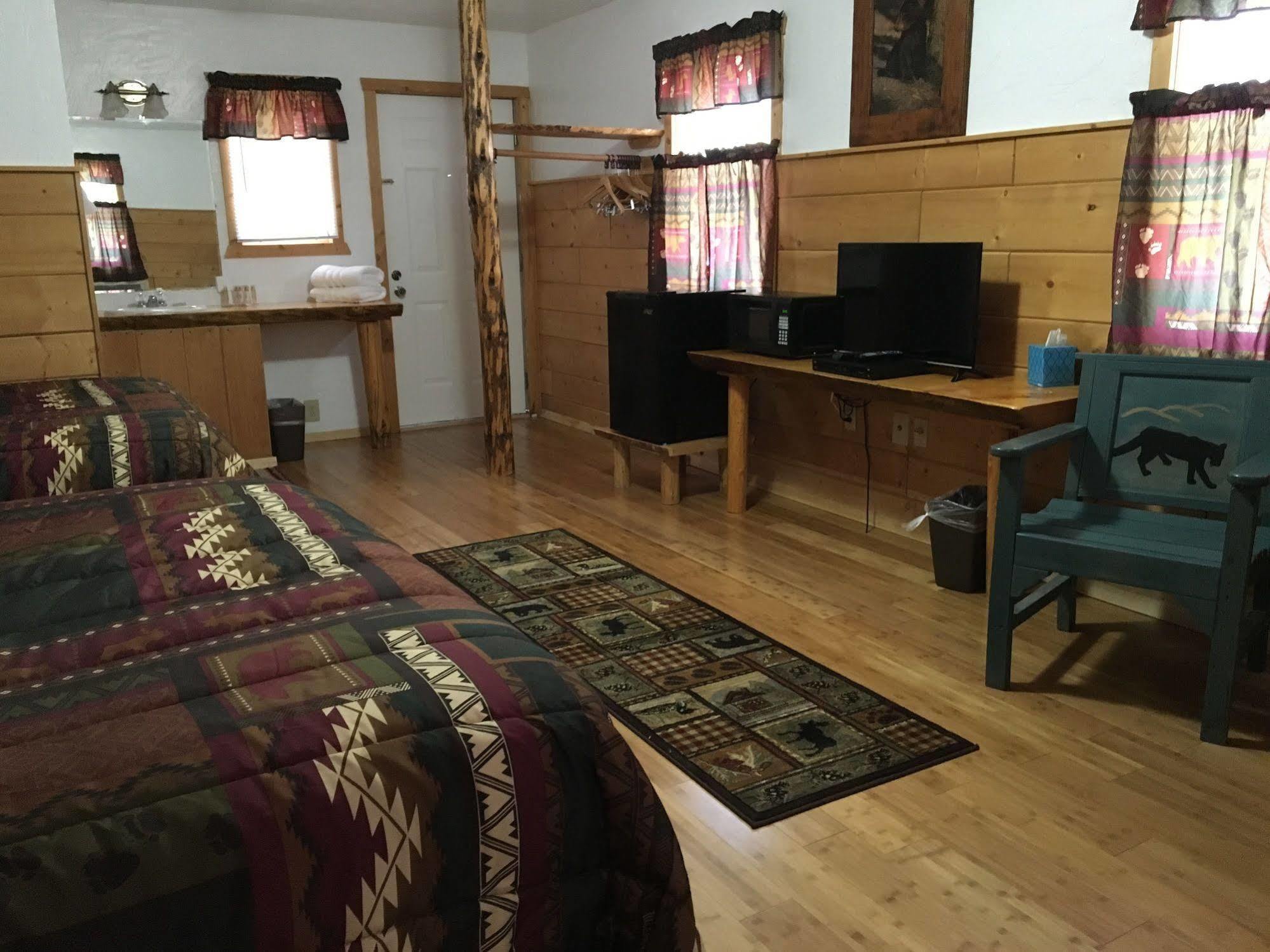 Chinook Winds Motel Dubois Eksteriør bilde